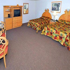 Parkway Hotel