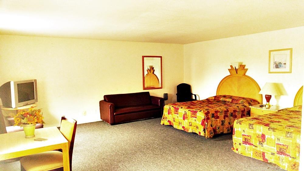 Hotel Parkway